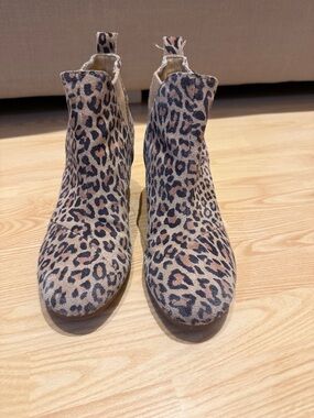 Tom’s Leopard Print Women's Ankle Boots - Neutral Tones